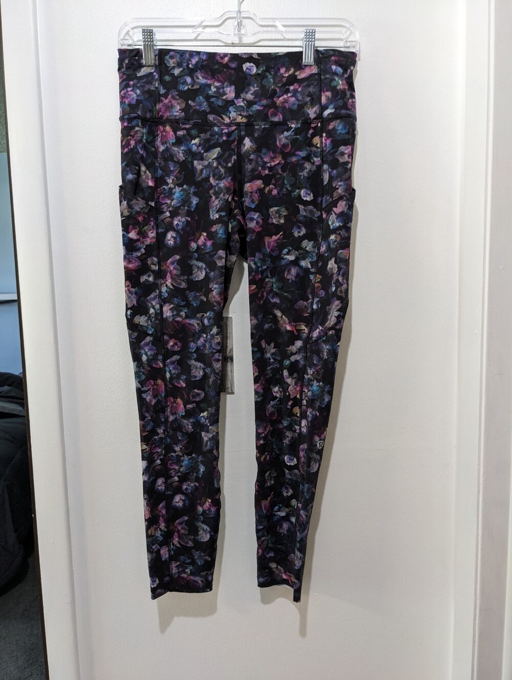 EUC Lululemon 23 Inch Leggings